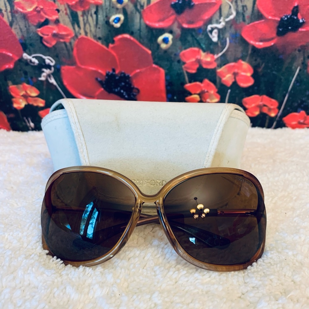 Authentic Tom Ford Raquel oversized shades